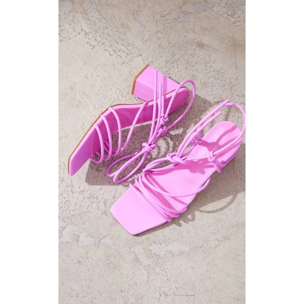 NWT Pretty Little Thing Pink Square Toe Strappy  Block Heeled Sandals Size 6